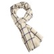 Benvit scarf med marinblå kuber i kashmir / ull