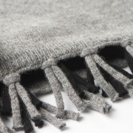 Svart och grå halsduk i merino / kashmir