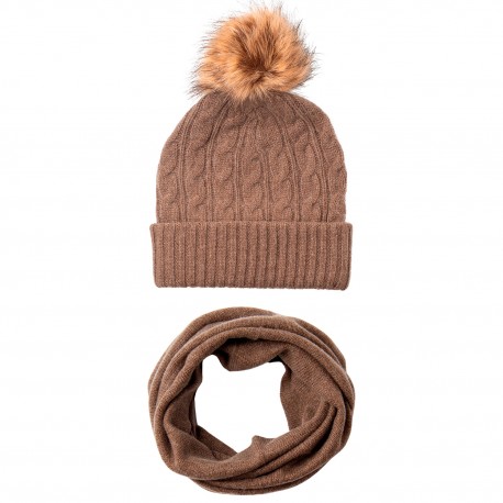 Taupgrå mössa med kvast och halsvämar