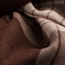 Skotskrutig pashmina sjal i choklad- och creme färg
